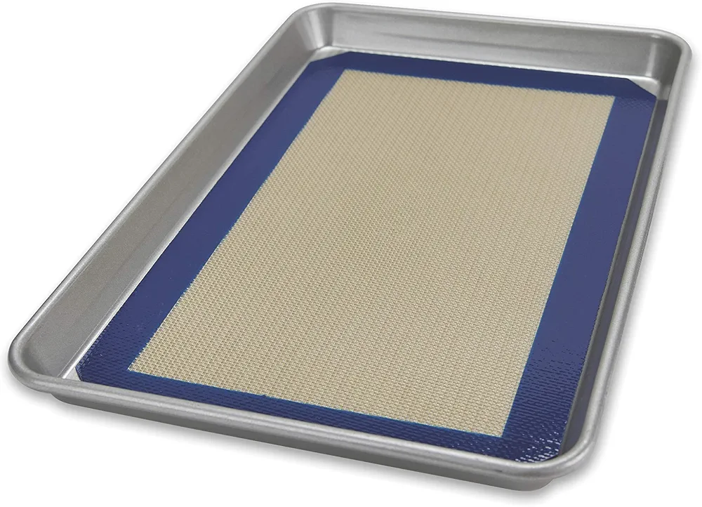 USA Pan Bakeware Nonstick Quarter Sheet Pan and Silicone Mat Set